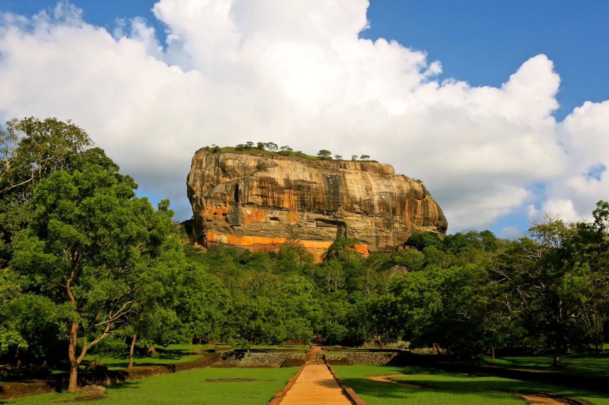 Kassapa Home Stay Sigiriya Bagian luar foto