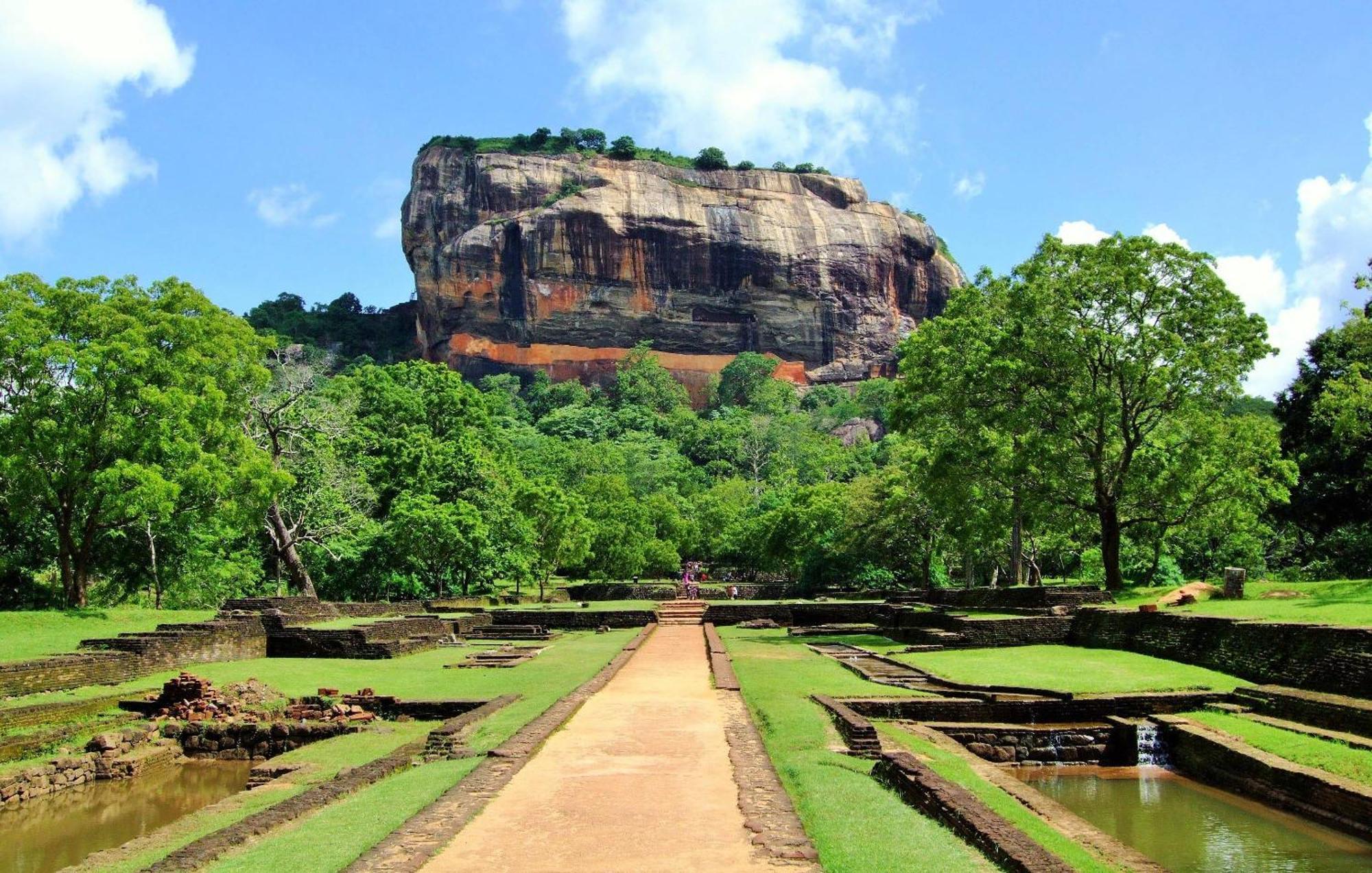 Kassapa Home Stay Sigiriya Bagian luar foto